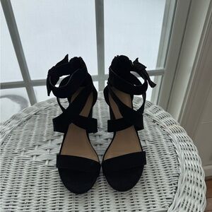 LC Lauren Conrad Black Strappy Heels